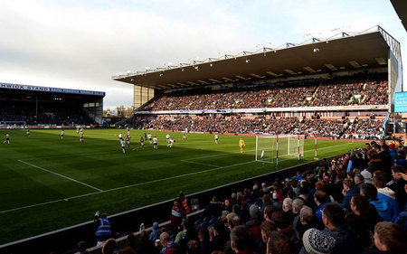 伊布和莱奥 伊布和莱奥